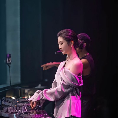 超流行的英文女声dj